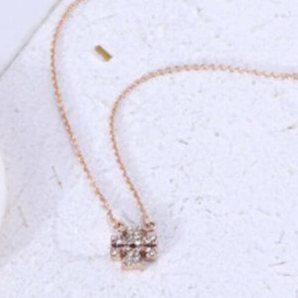 NWOT Tory Burch Gold Logo Shape Pave 18 in. Necklace - Picture 5 of 7